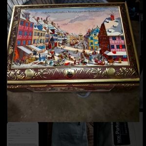 Vintage Red and Gold tin festive box